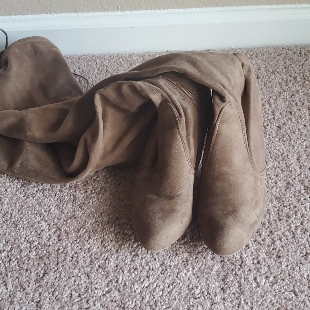 Brown suede thighhigh boots